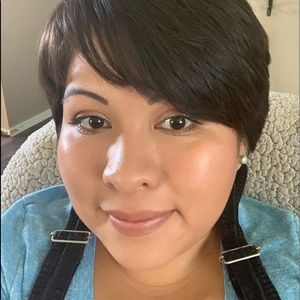 Meet your Posher, Angelica